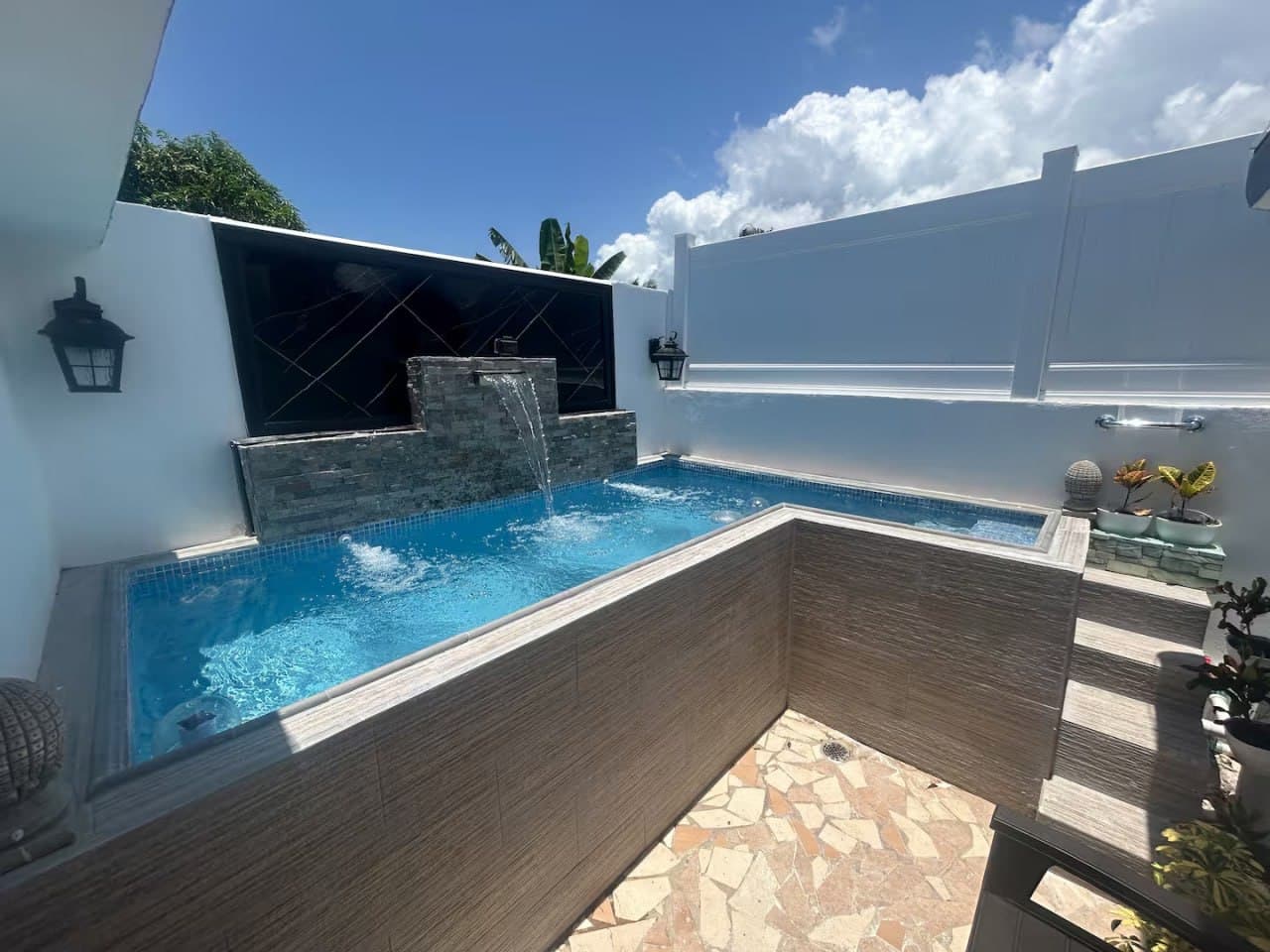 Pool Paradise Apartment